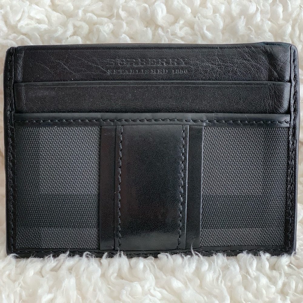 100% Authentic Burberry Leather Card Case